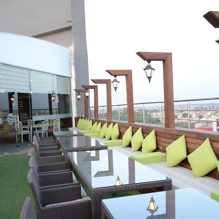 Comfort Inn Tulip Heights Бхатинда Экстерьер фото
