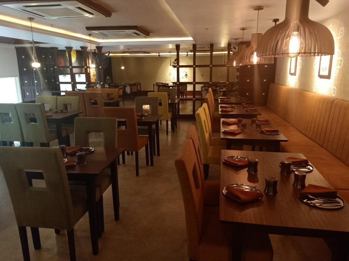Comfort Inn Tulip Heights Бхатинда Экстерьер фото